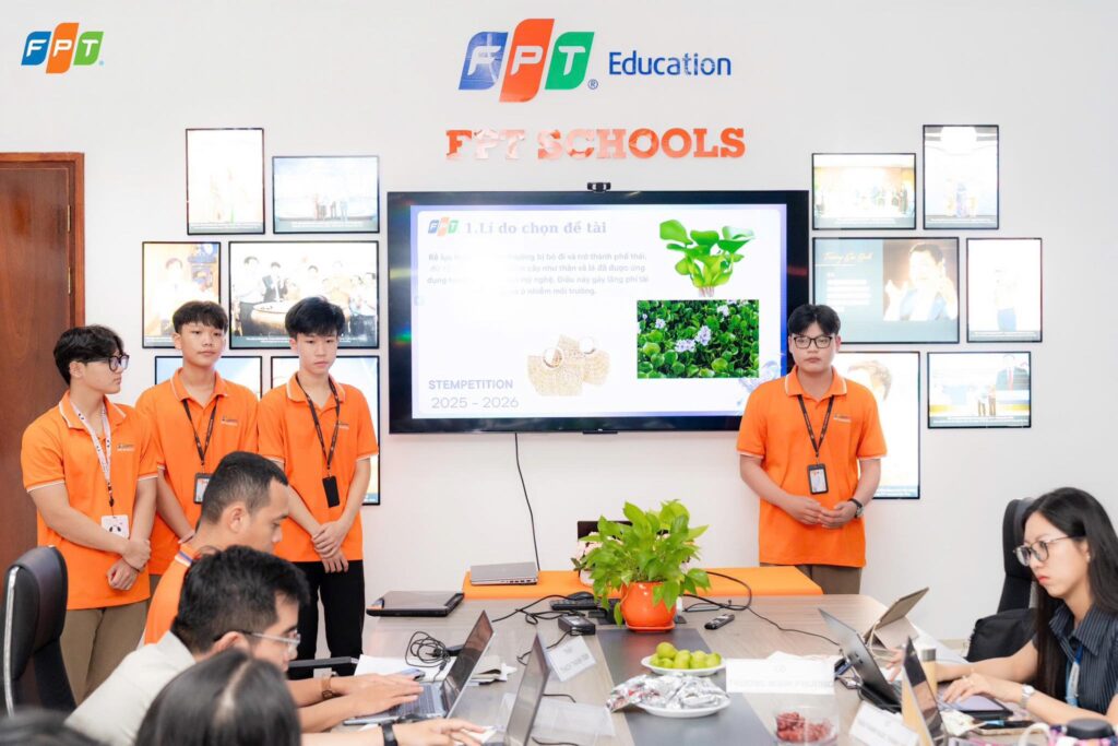 Học sinh Phổ thông FPT Cần Thơ nổi bật tại sân chơi nghiên cứu khoa học và công nghệ STEMPETITION 2025 | FPT Schools